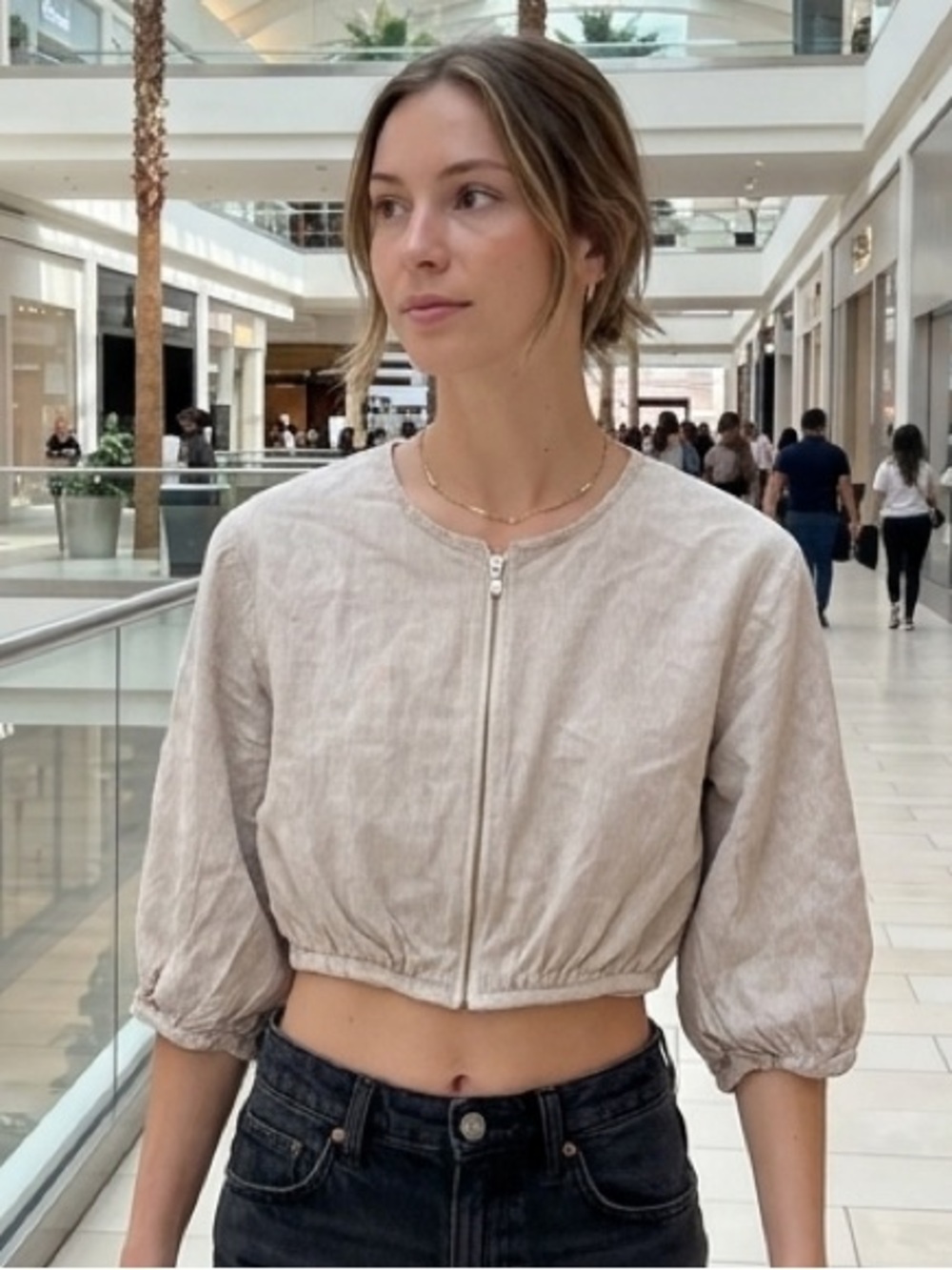 BCBGMaxAzria White and Tan Cropped Zip-Front Top with Puff Sleeves - XXS